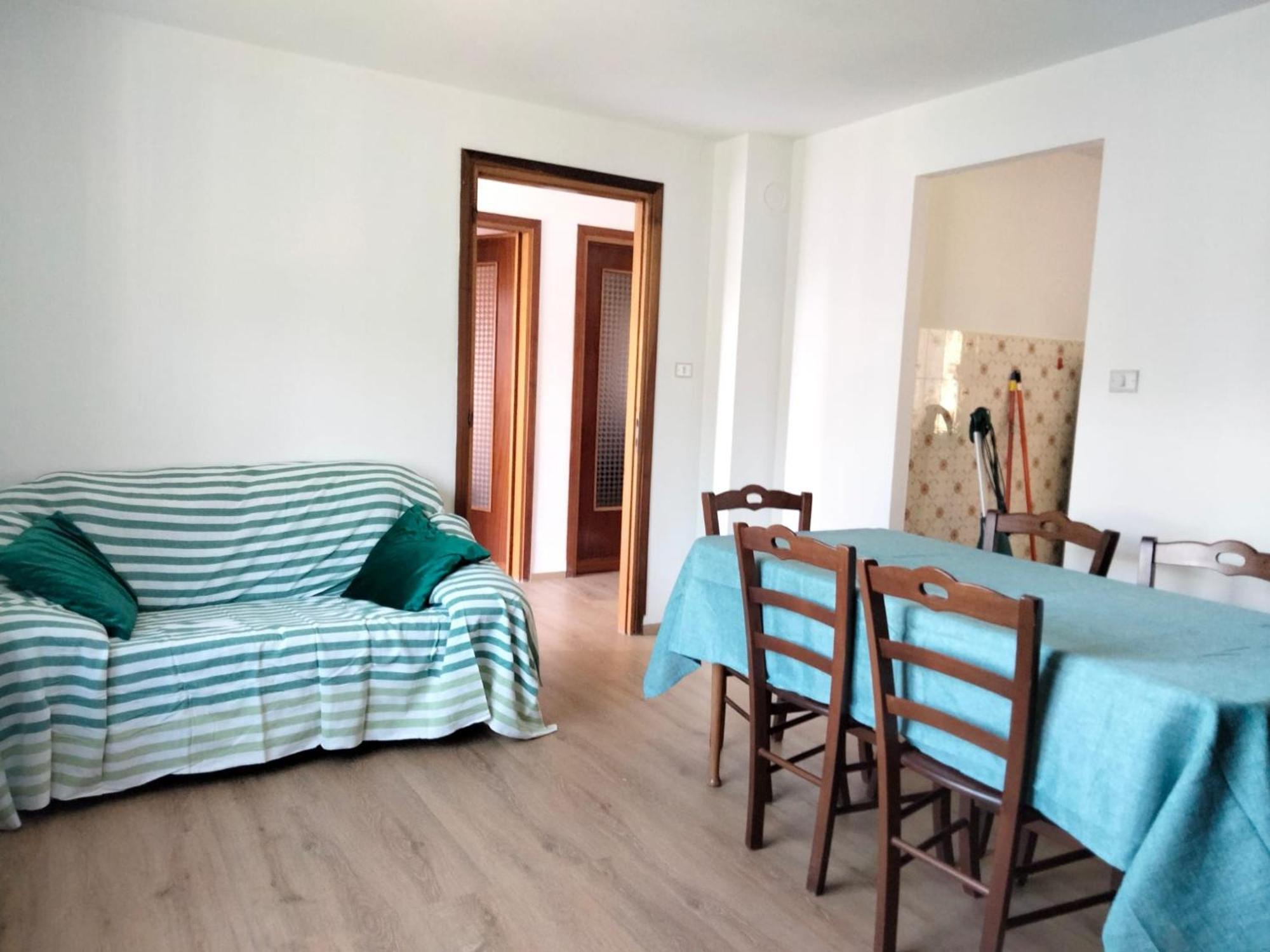 Single House Totally Independet Интрод Екстериор снимка